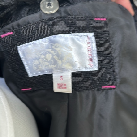 Black patterned Dress Coat By Xhilaration size small. Removable fur collar. - Picture 10 of 13